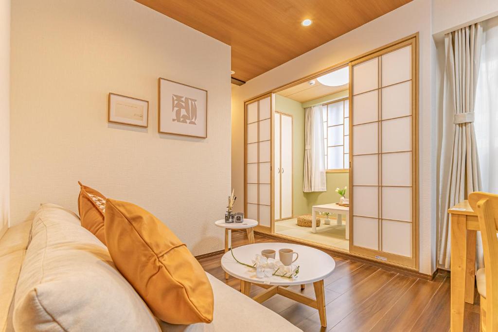 Waseda 2Bedroom Apt 1 Min to Station, Direct to Ikebukuro, Near Shinjuku