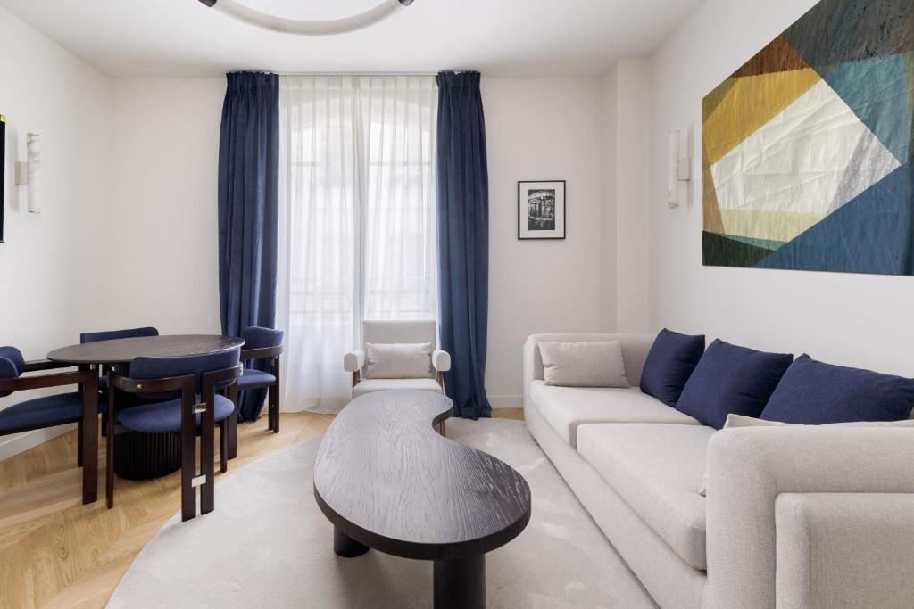 Splendid apartment with AC in Champs Élysées for 4PAX - 5