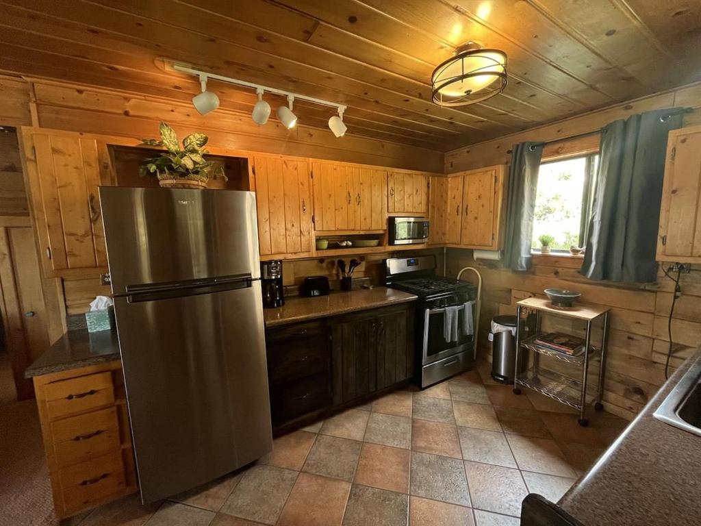 Meadow View Sanctuary, Duck Creek Village