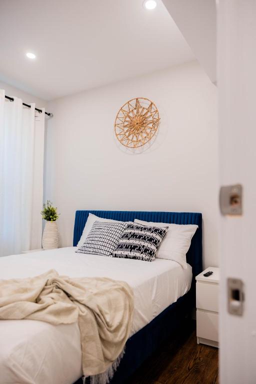 Joynest Place, Newark