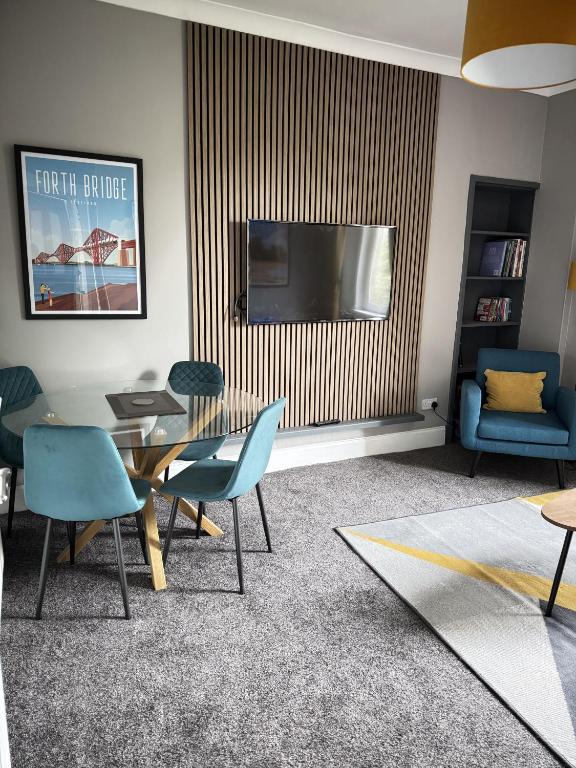 56 Degrees North, Kirkcaldy