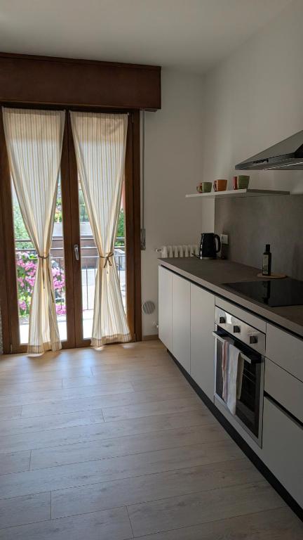 Lake Garda Renovated Apartment - 4