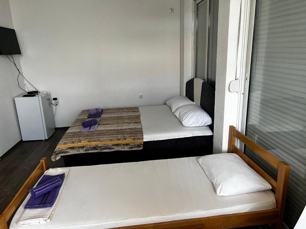 Rooms M2 - 5