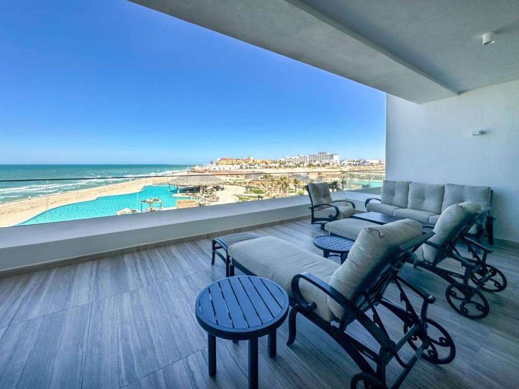 2BR Iconic Oceanfront Escape, Puerto Peñasco