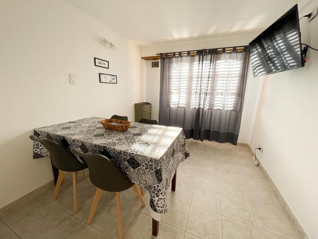 Hermoso departamento en Esquel, amplio y luminoso - 3