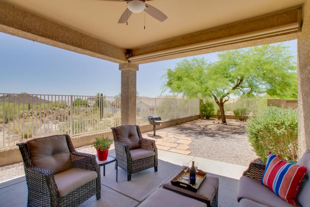 Walk to Trails Mtn-View Mesa Getaway with Gril, Fountain of the Sun