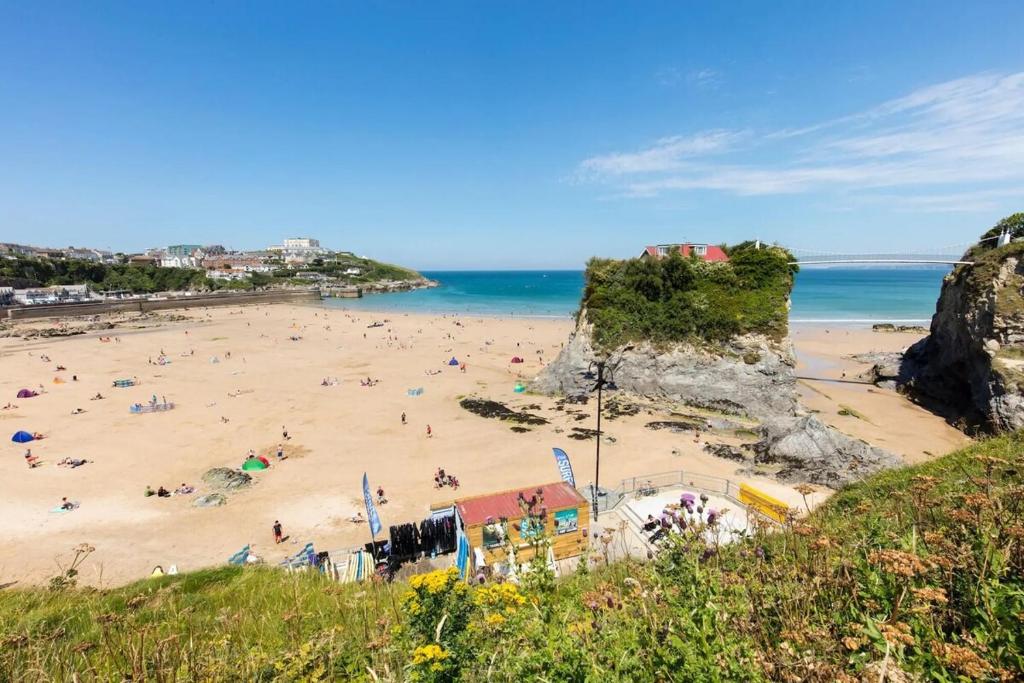 Modern Surf Pad near Towan Beach, Newquay photo 5