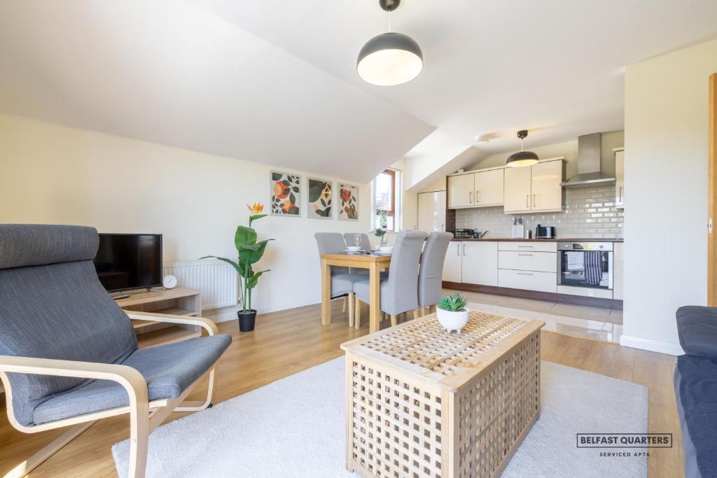 Belfast Quarters Stormont Escape, Gilnahirk