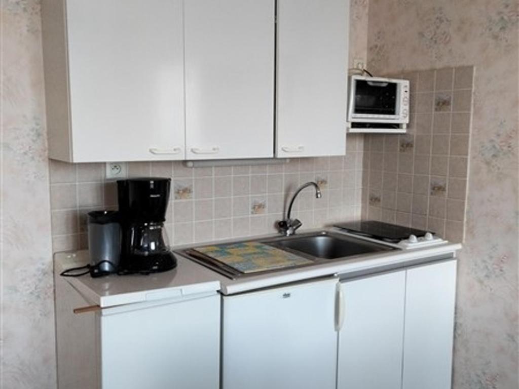 Appartement T2 - Accès Direct Plage, à 150m du Centre, Les Sables d'Olonne - FR-1-331-225 - 3