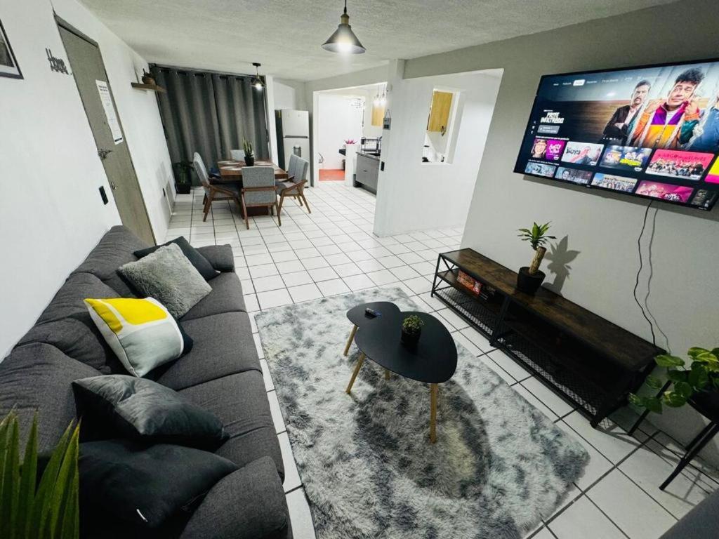 Departamento amplio y remodelado en Guadalajara - 2