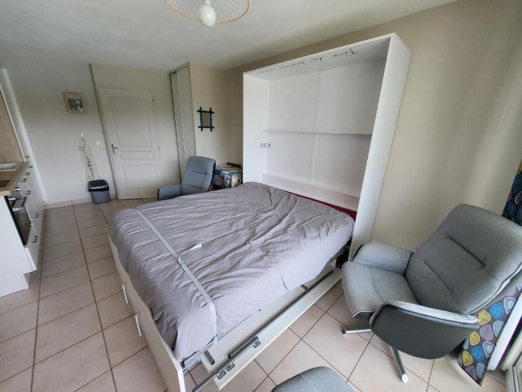 Studio rénové avec piscine et parking, proche plage - FR-1-92-955 - 5