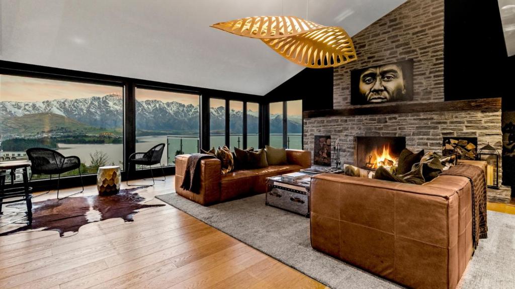 Matakauri House by MajorDomo - Stylish Four Bedroom Villa, Queenstown