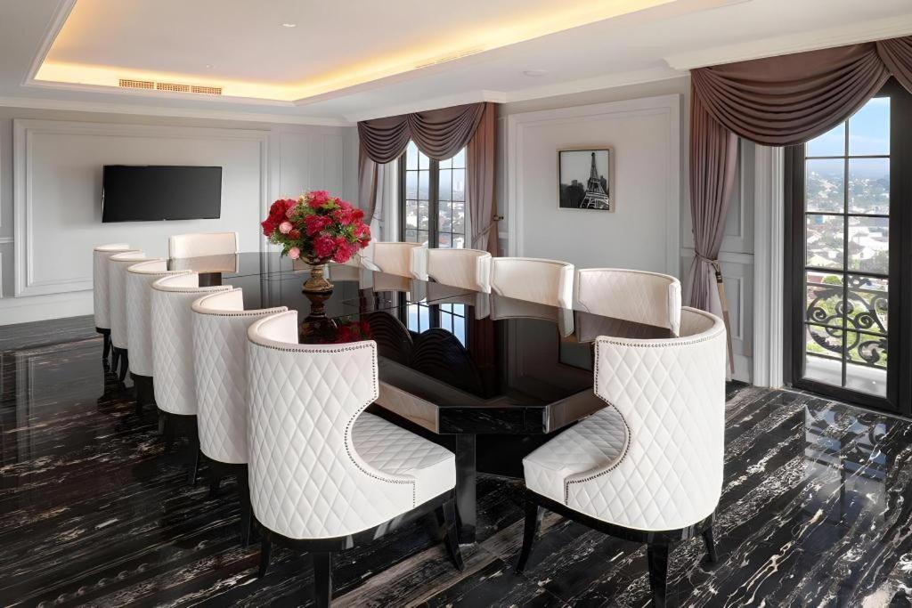 Lafayette Boutique Hotel 