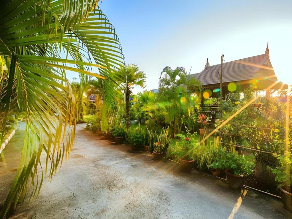 Baan Suan Rimnum Resort