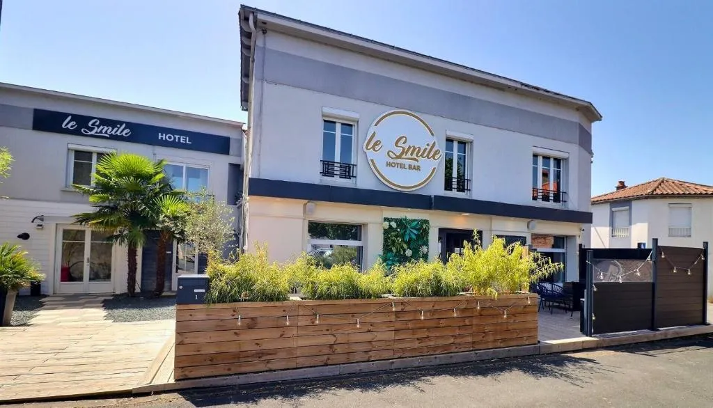 Hôtel Le Smile, hotel in Saint-Vincent-Sterlanges