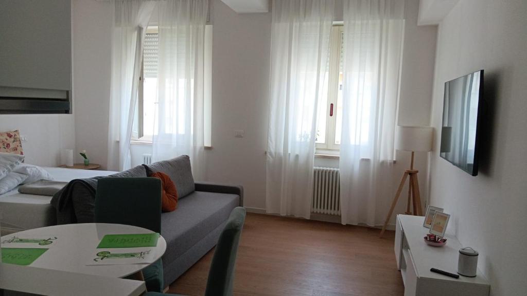 The 6 apartments S - 5