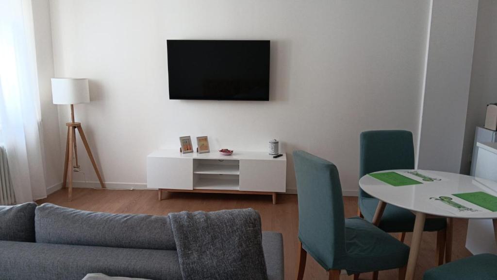 The 6 apartments S - 2
