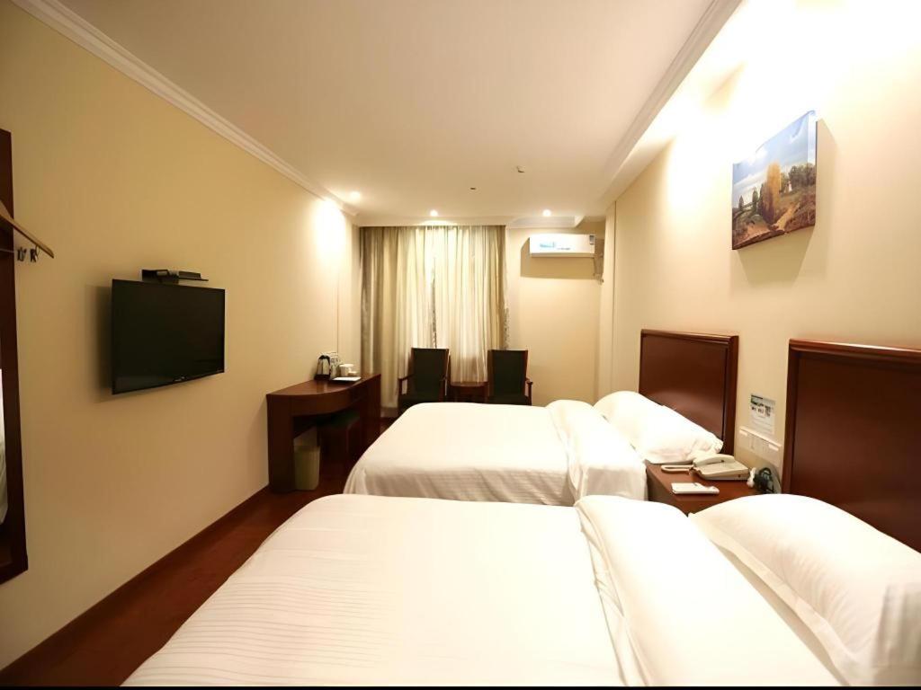 グリーンツリー イン ナンジン ガオチュン ディストリクト オールド ストリート セニック スポット エクスプレス ホテル (GreenTree Inn Nanjing Gaochun District Old Street Scenic Spot Express Hotel)