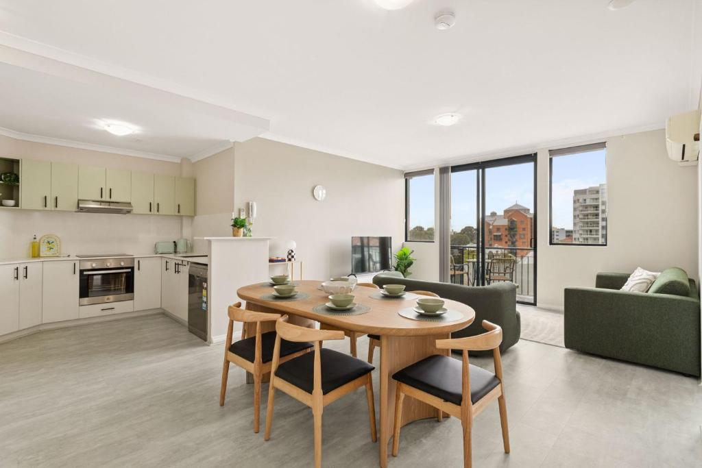 Spacious Apartment in East Perth - Close to OPTUS Stadium, CBD, WACA, Perth
