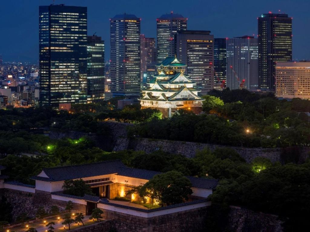 Nearby attraction, Chikyuutabikazoku USJ in Osaka
