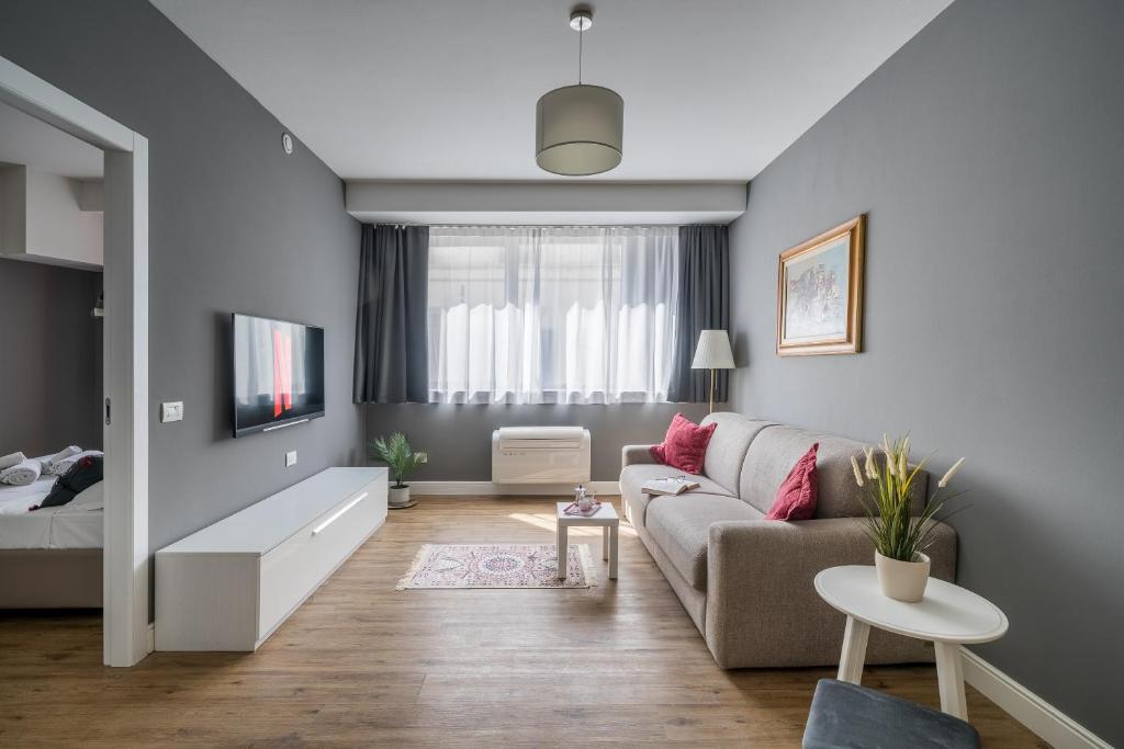 Suite No 32 - Modern Luxury Apartment - 2
