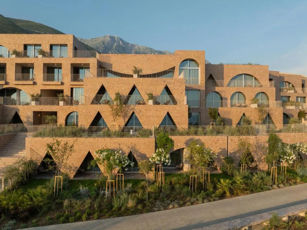 Green Coast Hotel MGallery Collection, hotel in Vlorë