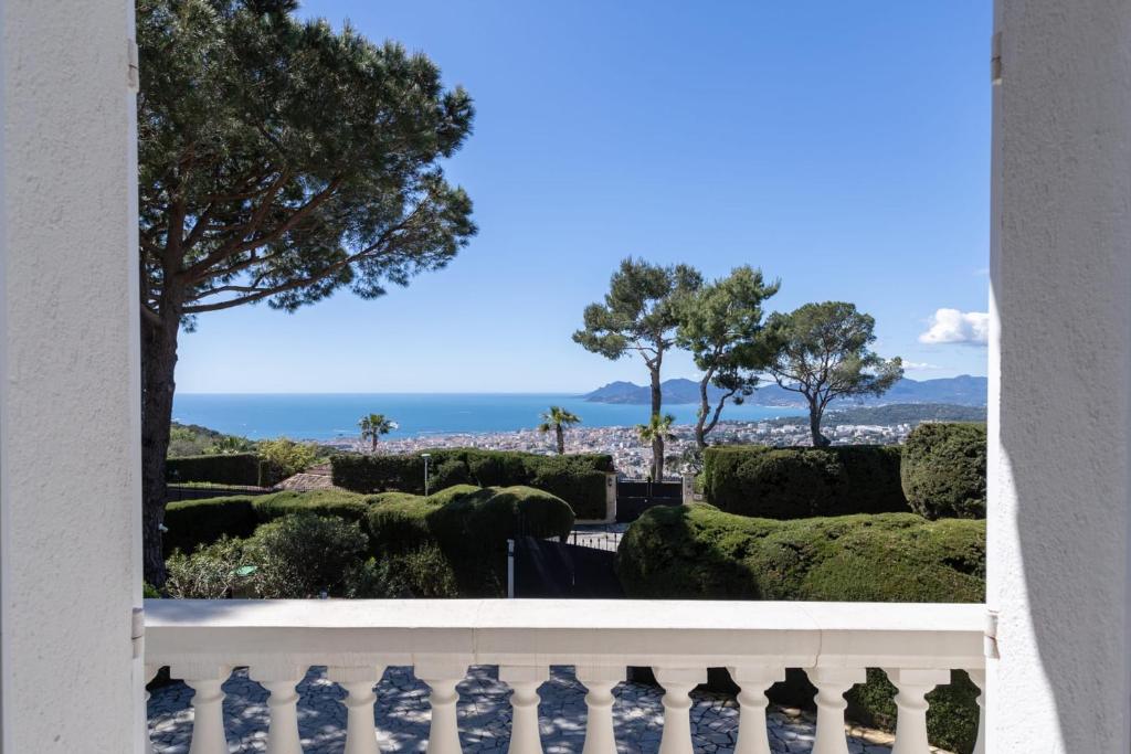 REF 1223 - Cannes - Villa for rent - 2