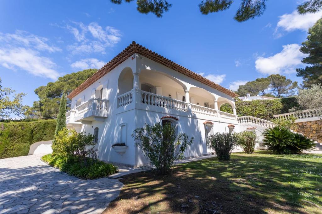 REF 1223 - Cannes - Villa for rent - 3