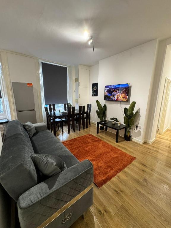 Apartment for 6 in Hurdwick near Camden Market HW1A, Londra