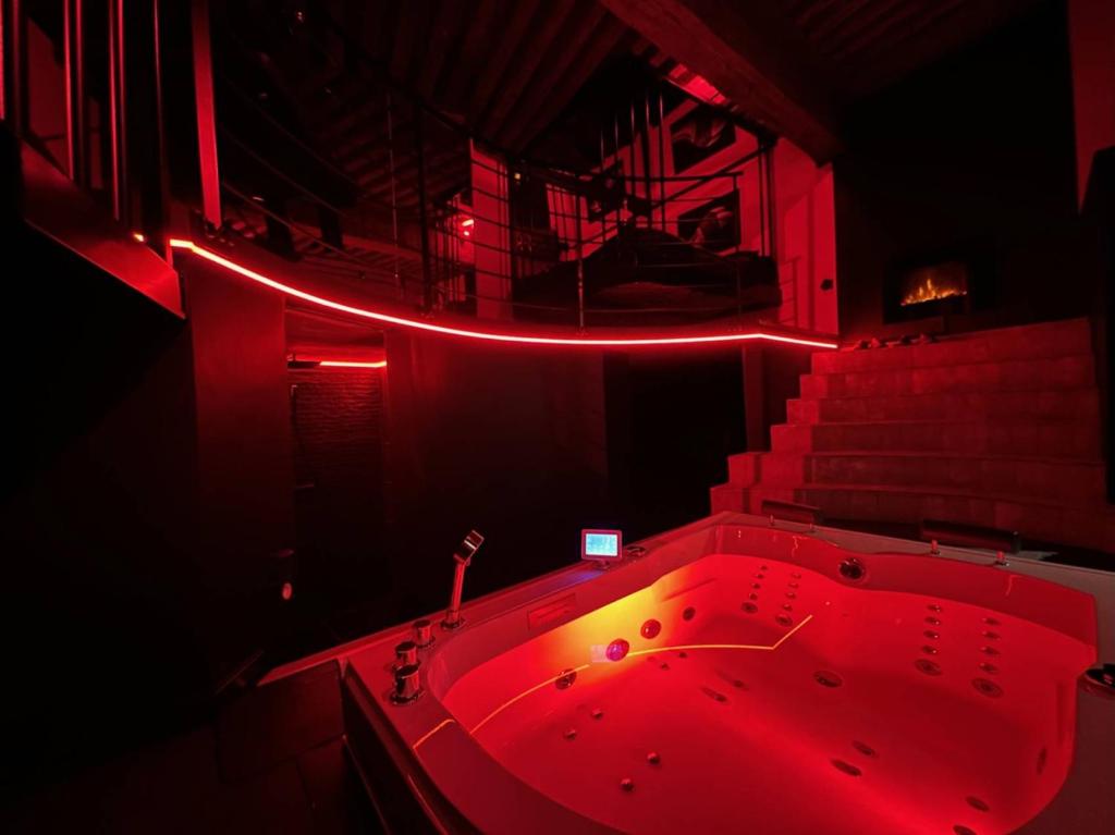Sweet secret's jacuzzi-love room Vieux Lyon - 5
