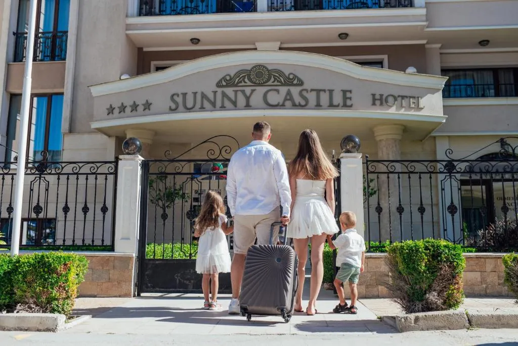 Sunny Castle Hotel - All Inclusive, Beach and Free parking, hotel in Kranevo