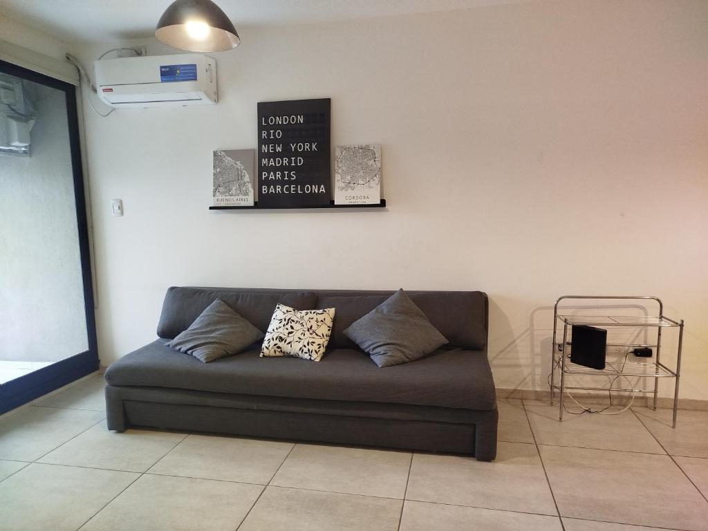 Moderno Depto Cerca del Panal y Clínicas Barrio General Paz - 5