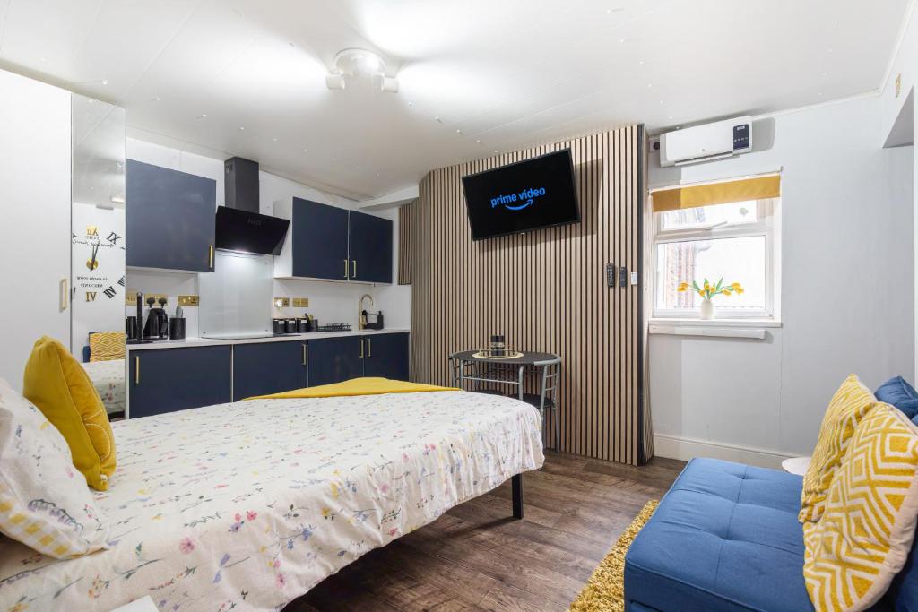 Newly Renovated Studio in Center, Luton