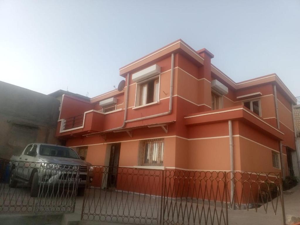 Rosaria, Antananarivo