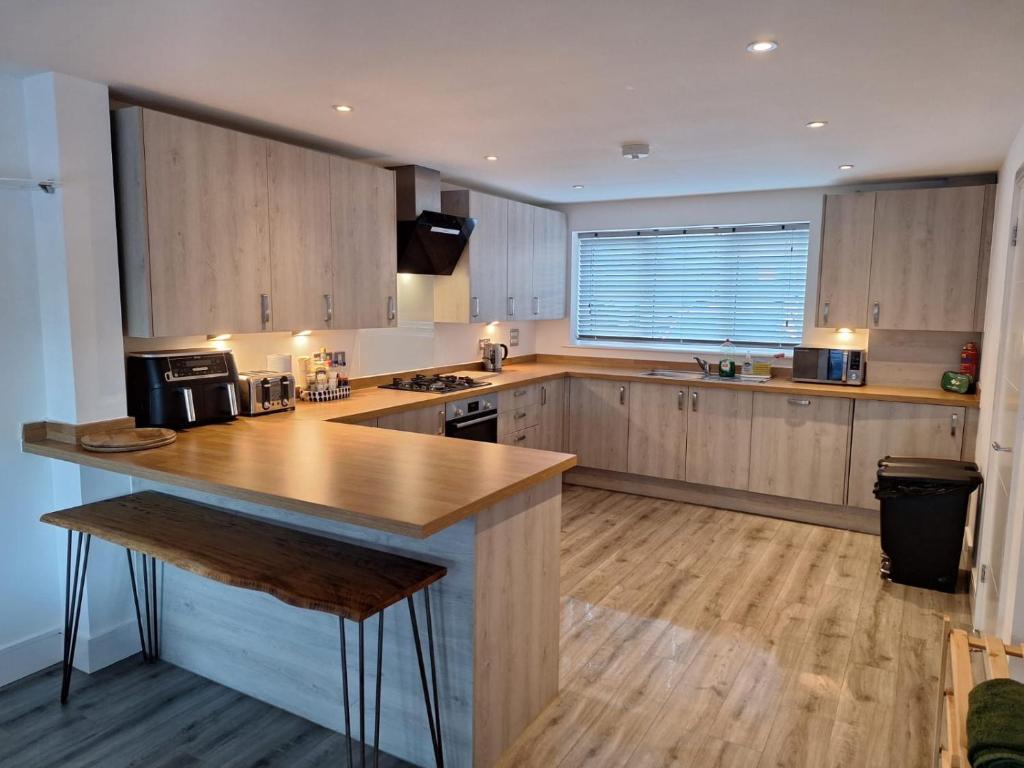 Coastal 3BR Garden & Parking, Eastbourne