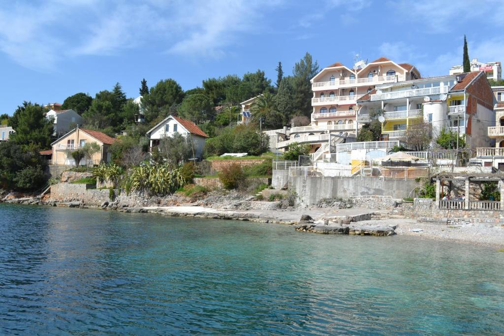 Suntime Villa 7 photo