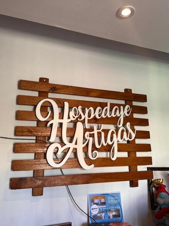Hospedaje En Avenida Artigas 1 - 1