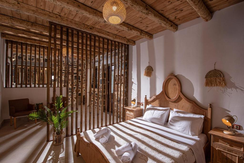 Balsamico Traditional Suites — Hotel rooms in Hersonissos