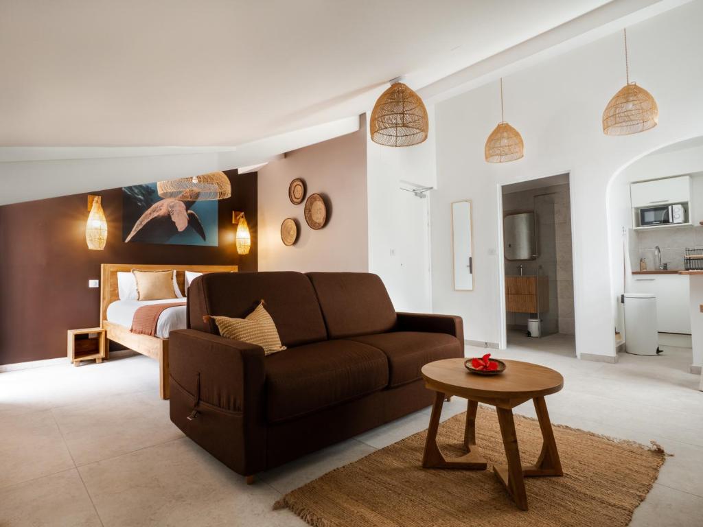 L'Escale Bleue, Saint-Leu