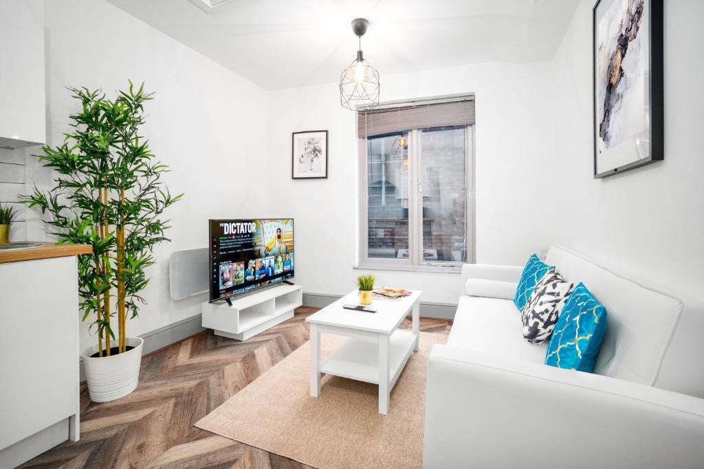 Stylish Apartment - Wolverhampton City Centre - High-Speed Internet 12AC, Wolverhampton