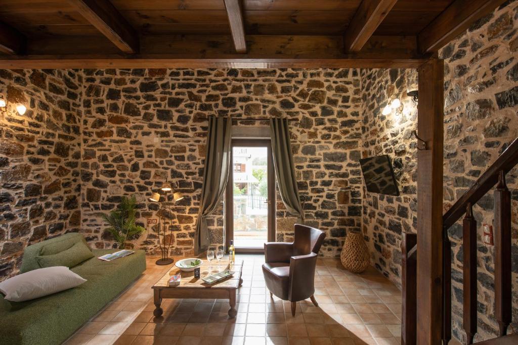 Balsamico Traditional Suites — Hotel rooms in Hersonissos