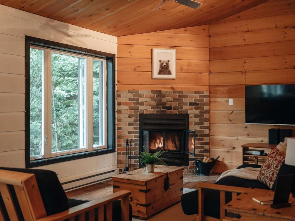 Chalet Suzanne, Notre-Dame-de-la-Merci