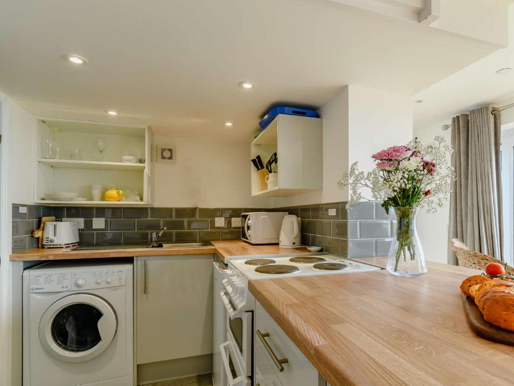 1 Bed in Tresaith 89316, Penbryn