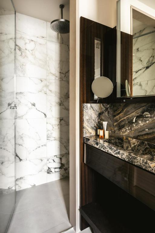 Mondovi Luxury Suites - 3