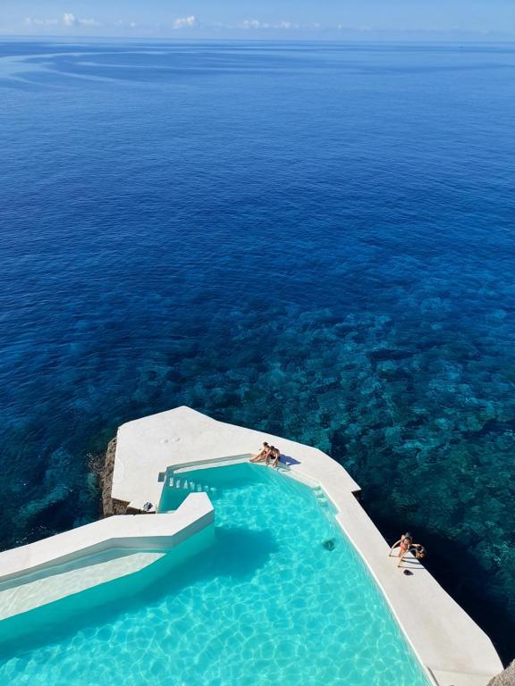 スイミングプール