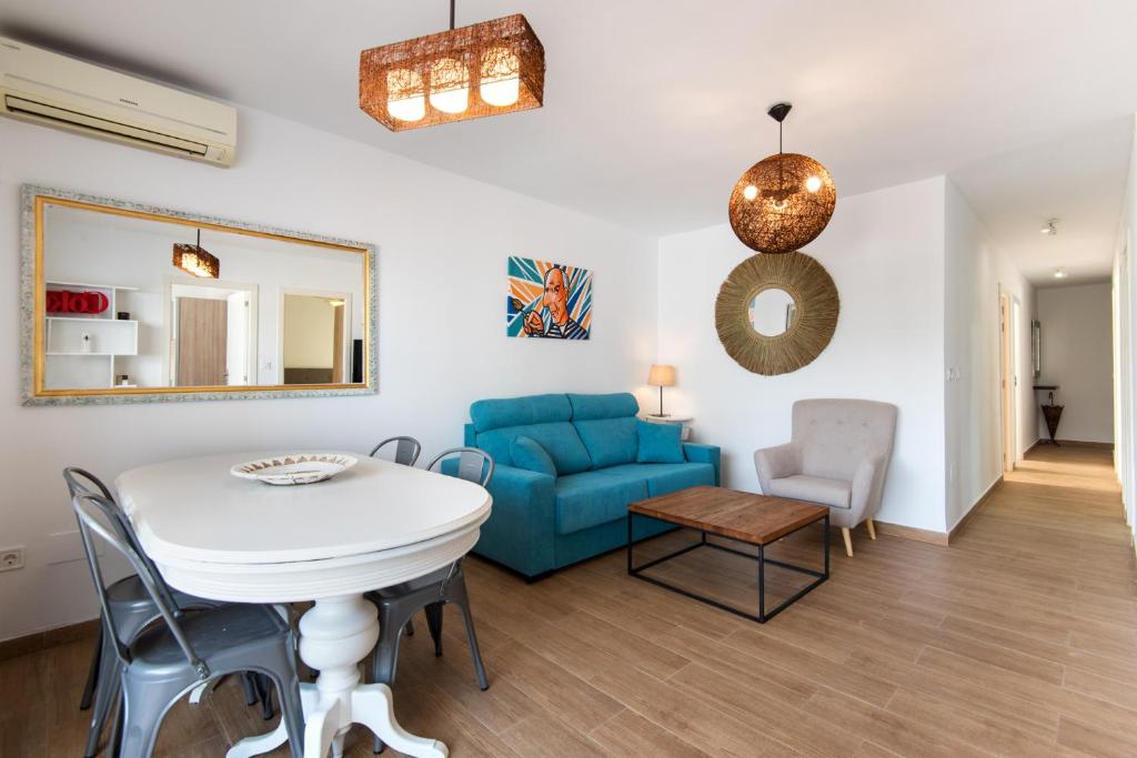 NEW 7th CORNER city center Apartment for groups - 3