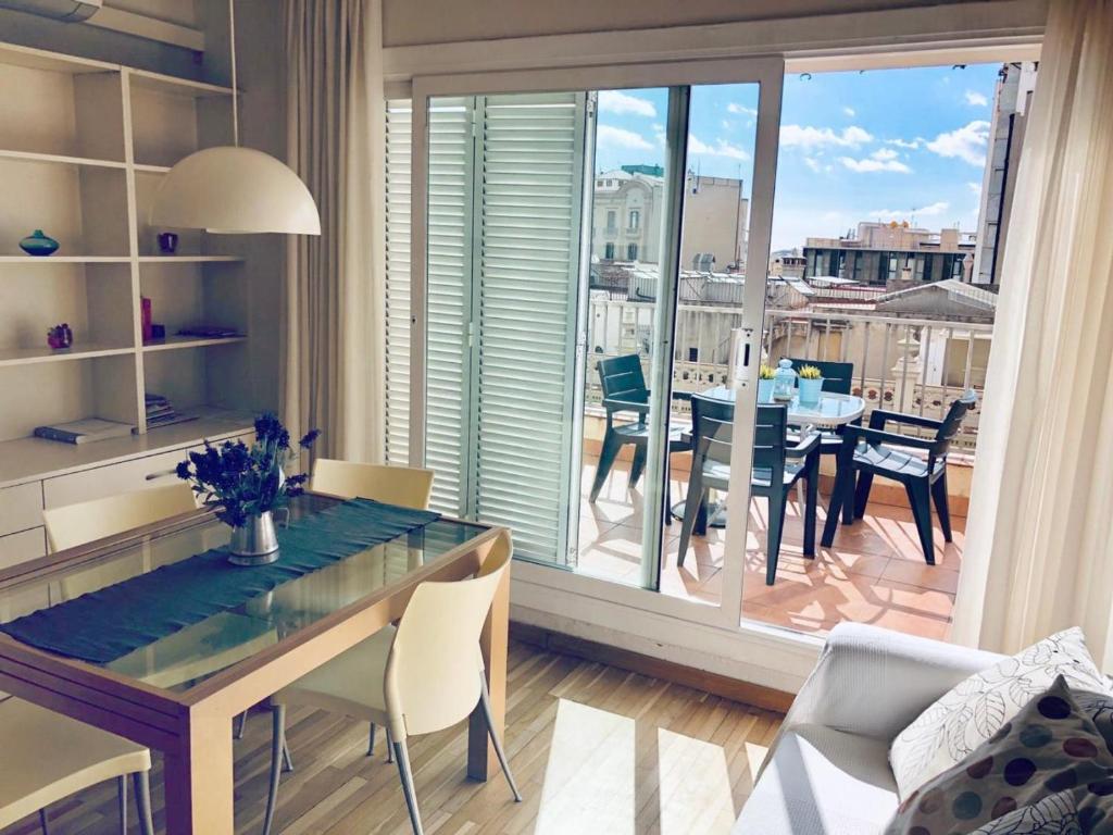 Apartamento con terraza privada y Wifi en el corazón de Barcelona - ES-341-5 - 5