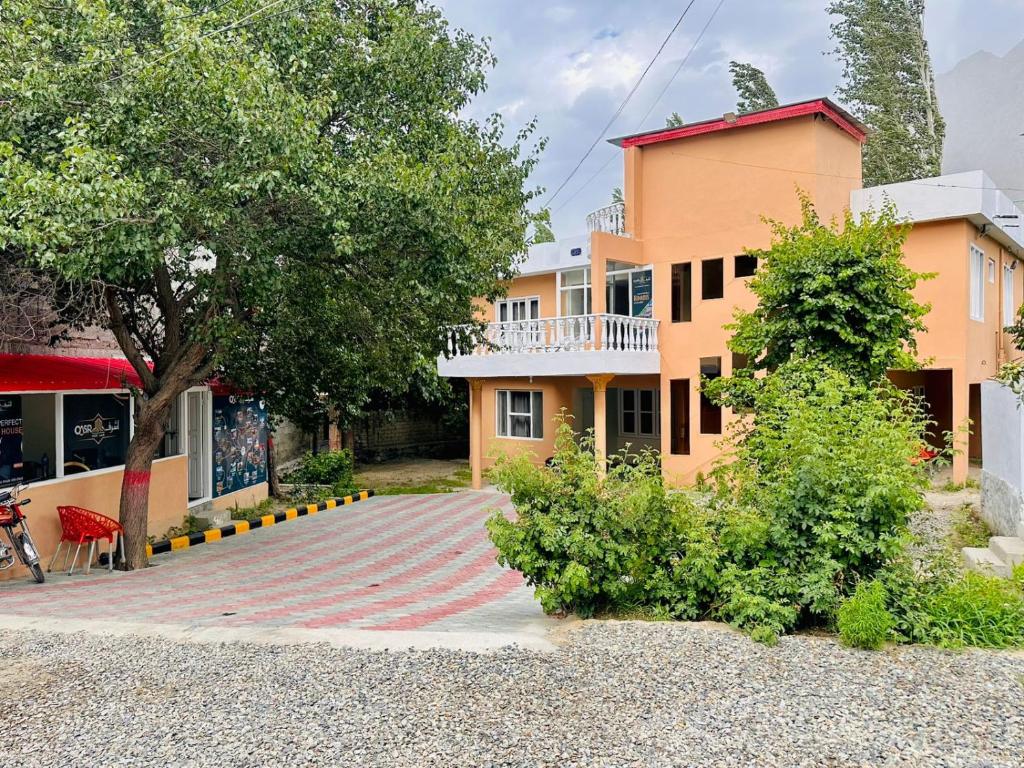 Qasr اشرف, Skardu