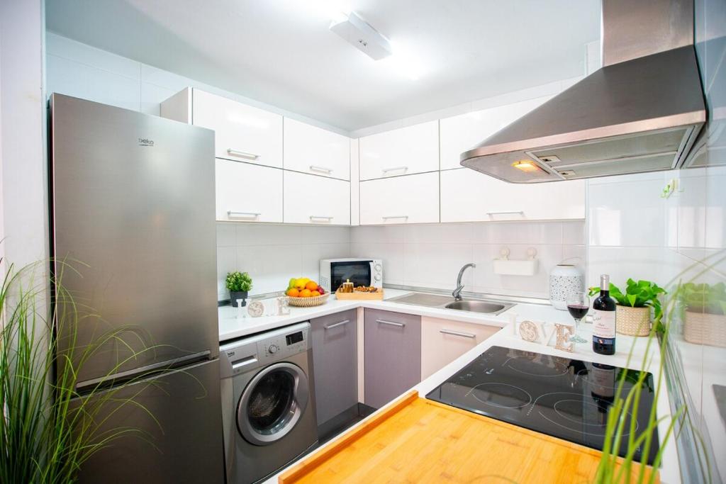 Boutique Apt Beach Walk Retreat by TuriVida - 4
