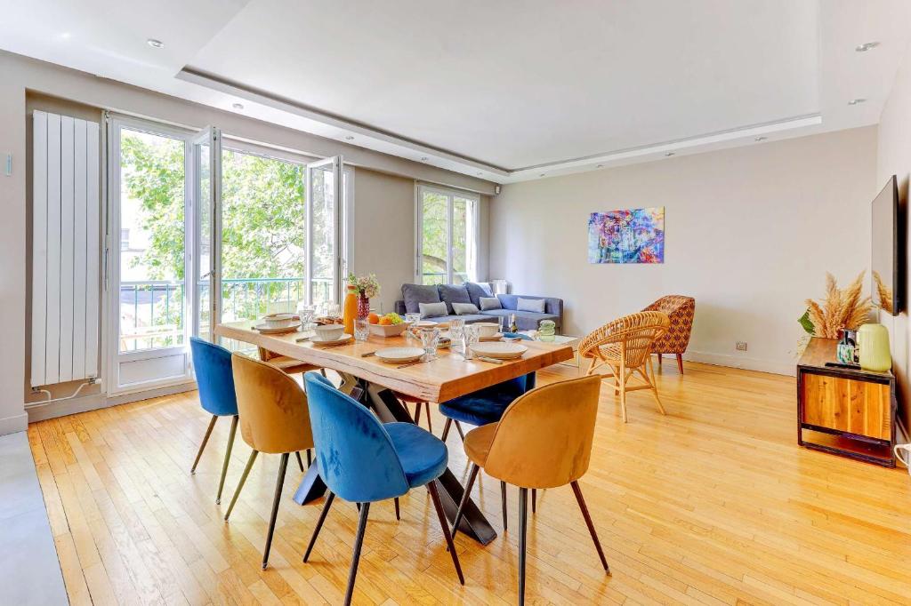 BM-Appartement chic avec terrasse - Champs-Elysees - 4